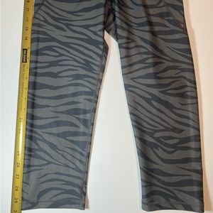 Old Navy Active Powersoft Leggings size Large